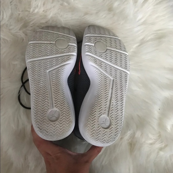 Shoes - Picture 5 of 8